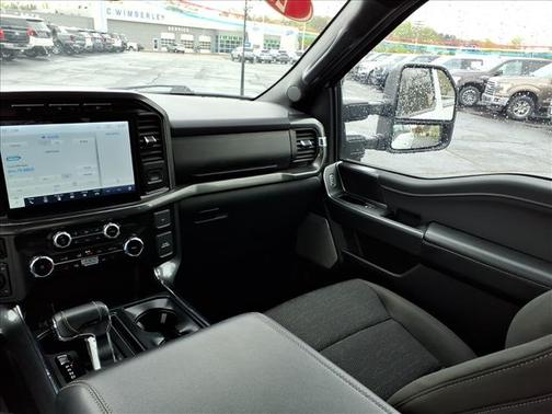 Oxford White 2023 Ford F-150 XLT