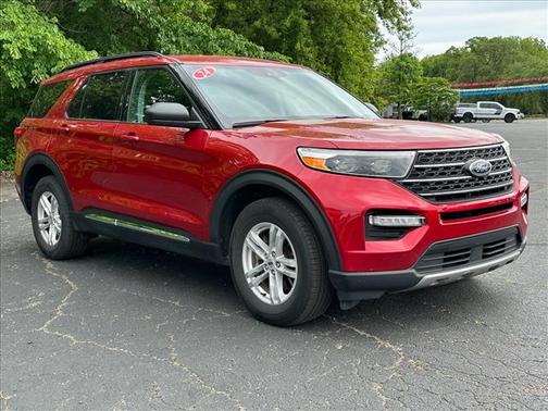 Red 2024 Ford Explorer XLT