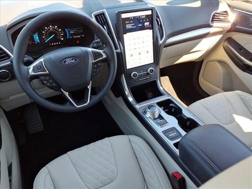 Star White 2024 Ford Edge Titanium
