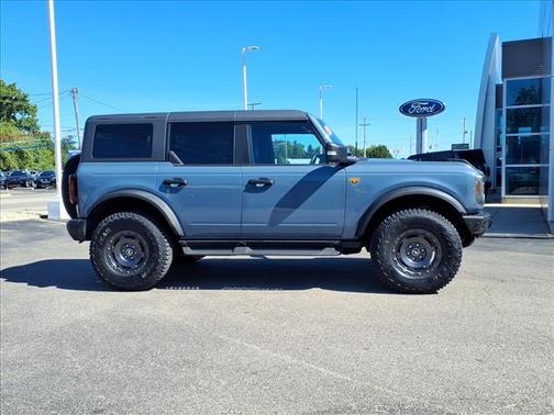 Azure Gray Metallic 2024 Ford Bronco Badlands