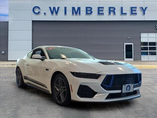 Oxford White Clearcoat 2025 Ford Mustang GT Premium