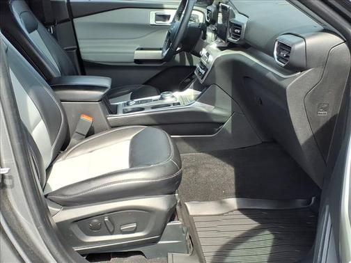 CARBONIZED 2023 Ford Explorer XLT