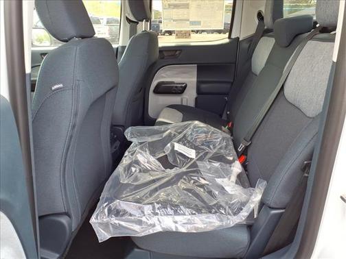 Oxford White Clearcoat 2026 Ford Maverick XLT