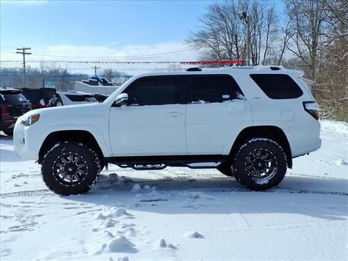 2022 Toyota 4Runner SR5 Premium