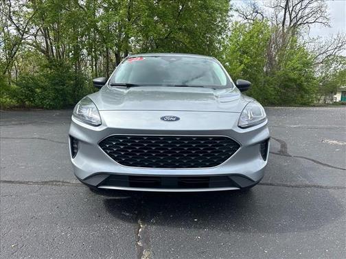 Silver 2022 Ford Escape SE
