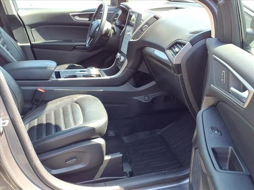 CARBONIZED 2023 Ford Edge SEL