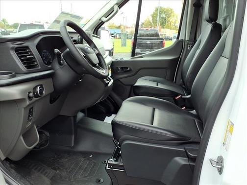 2025 Ford Transit-250 148 WB Medium Roof Cargo