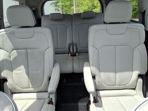 White 2021 Jeep Grand Cherokee L Overland
