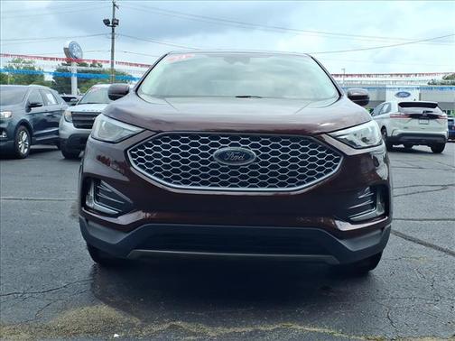 Burgundy 2024 Ford Edge SEL