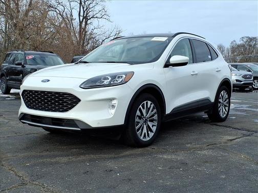 2022 Ford Escape Titanium