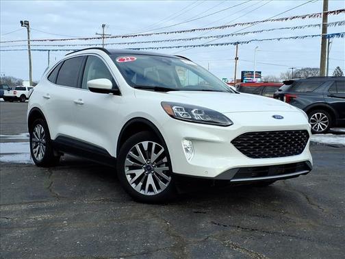 2022 Ford Escape Titanium