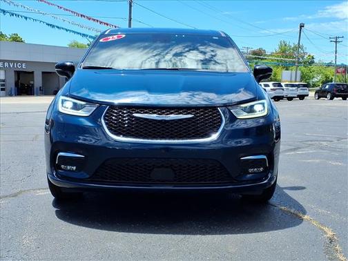 Blue 2025 Chrysler Pacifica Select