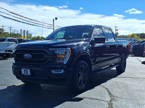 Agate Black 2022 Ford F-150 XLT