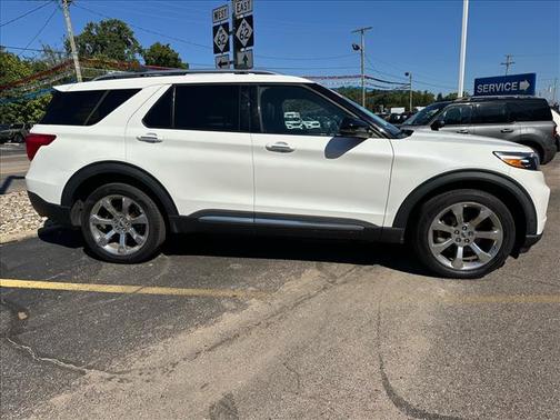 White 2020 Ford Explorer Platinum