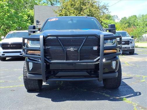 Black 2018 Chevrolet Silverado 1500 LT
