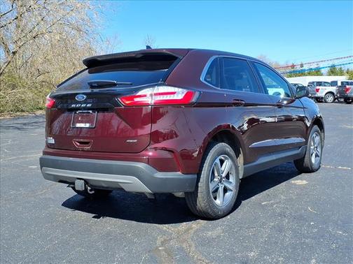 Burgundy Velvet Metallic Tinted Clearcoat 2023 Ford Edge SEL