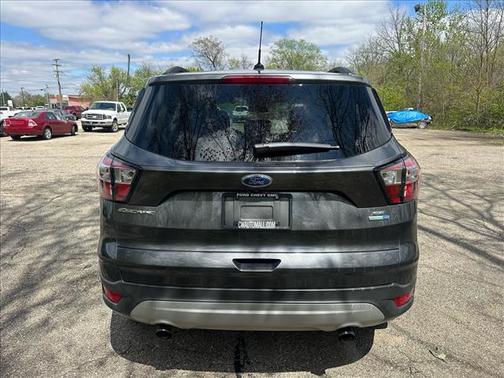 Magnetic 2018 Ford Escape SE