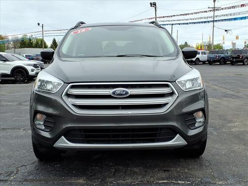 Magnetic 2018 Ford Escape SE