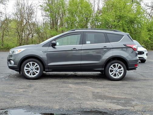 Magnetic 2018 Ford Escape SE