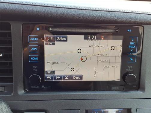 Tan 2015 Toyota Sienna
