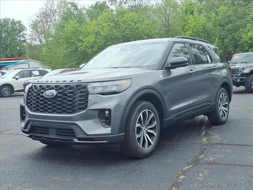 Carbonized Gray Metallic 2026 Ford Explorer ST-Line