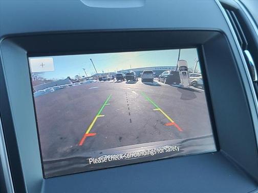 Photo 5 of 23 of 2020 Ford Edge SEL