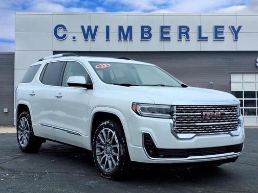 2023 GMC Acadia Denali