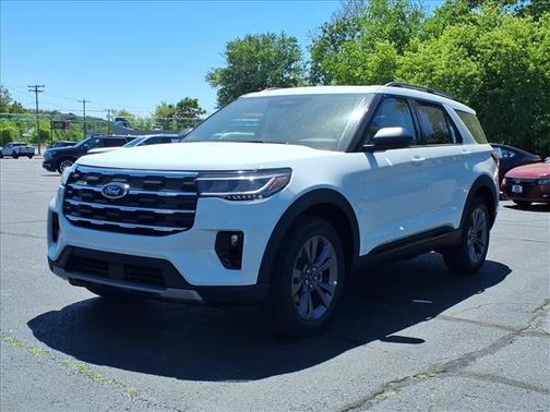 Star White 2026 Ford Explorer Active