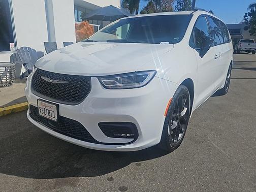 2025 Chrysler Pacifica Limited