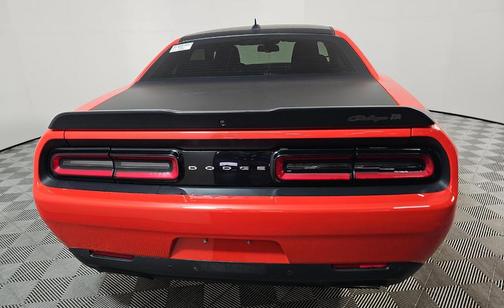 Go Mango 2021 Dodge Challenger R/T Scat Pack