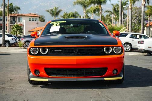 Go Mango 2021 Dodge Challenger R/T Scat Pack