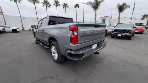 2025 Chevrolet Silverado 1500 Custom