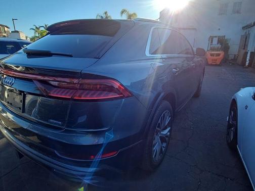 2021 Audi Q8 55 Premium Plus