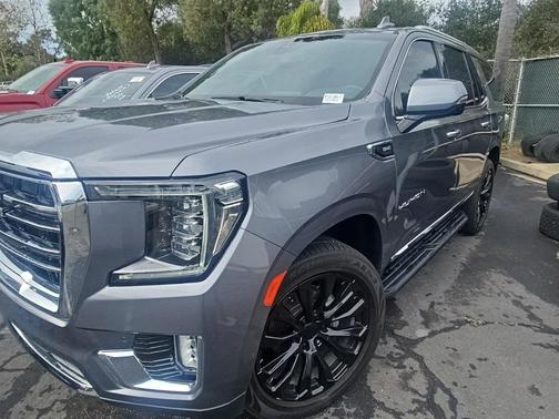 2021 GMC Yukon SLT
