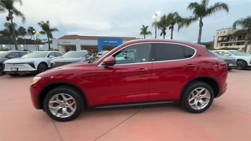 2019 Alfa Romeo Stelvio Base