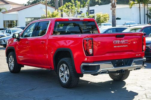 2023 GMC Sierra 1500 SLE