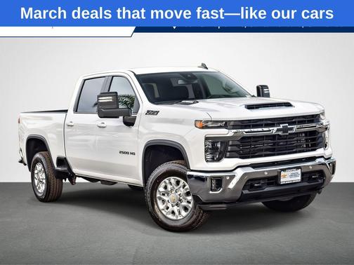 Summit White 2026 Chevrolet Silverado 2500 LT