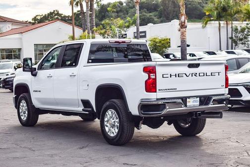 Summit White 2026 Chevrolet Silverado 2500 LT