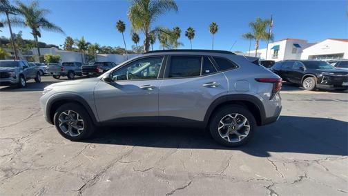 2025 Chevrolet Trax LT