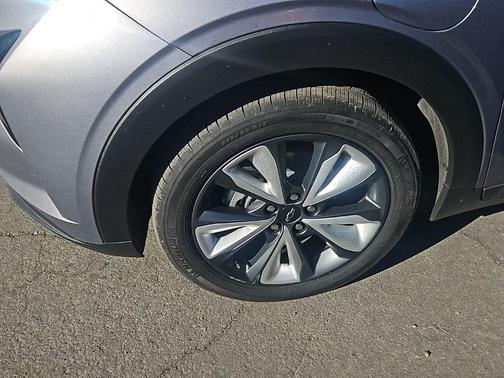 2023 Chevrolet Bolt EUV FWD LT