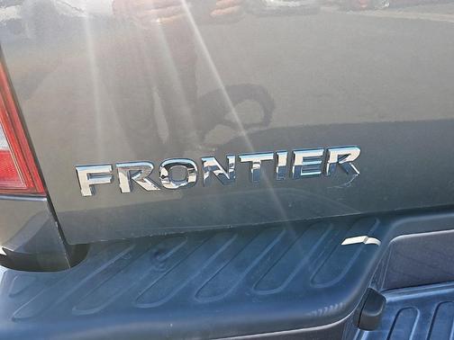 2018 Nissan Frontier Desert Runner