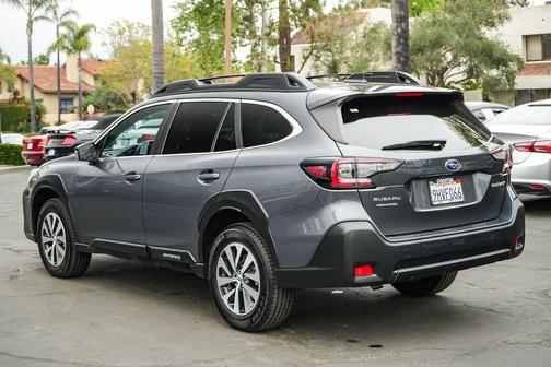 Magnetite Gray Metallic 2024 Subaru Outback Premium