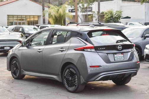 2023 Nissan Leaf SV PLUS 60 kWh