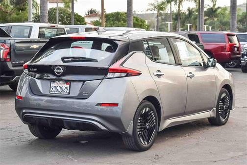 2023 Nissan Leaf SV PLUS 60 kWh