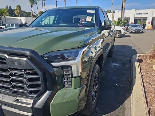 2022 Toyota Tundra SR5