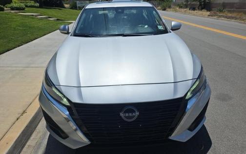 Brilliant Silver Metallic 2024 Nissan Altima 2.5 SV
