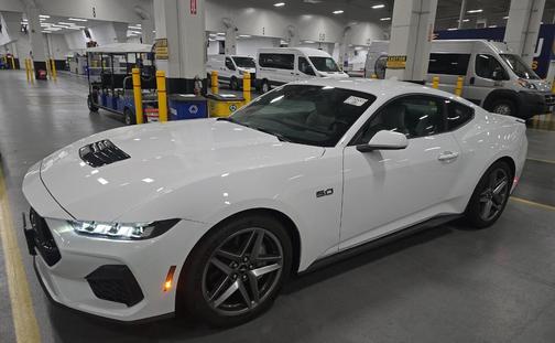 OXFORD WHITE 2024 Ford Mustang GT Premium