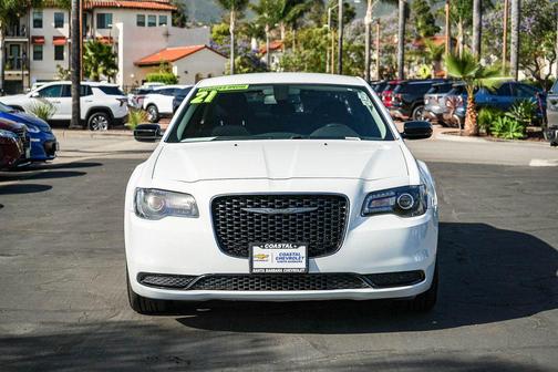 Bright White Clearcoat 2021 Chrysler 300 Touring