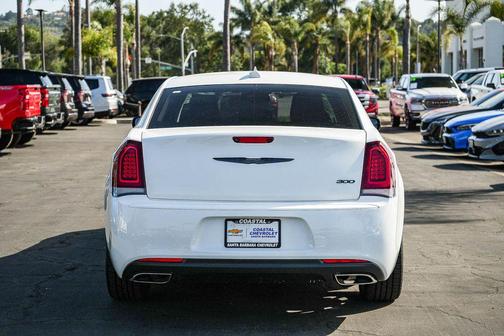 Bright White Clearcoat 2021 Chrysler 300 Touring