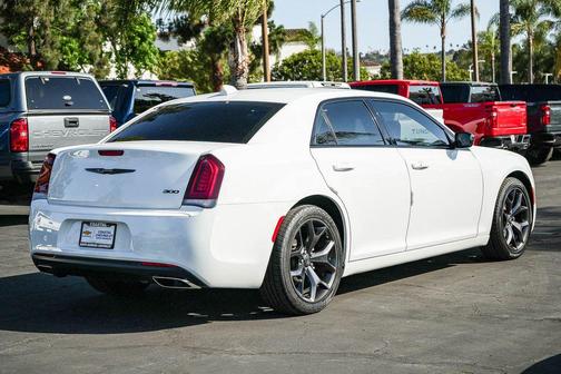Bright White Clearcoat 2021 Chrysler 300 Touring
